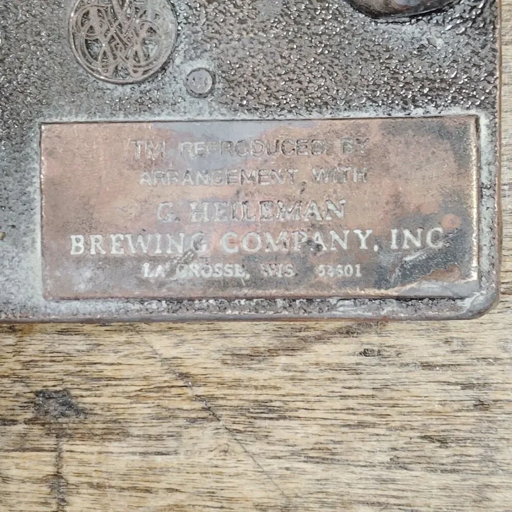 Vintage 1975 Heilemans OLD STYLE Beer Logo Brass BELT BUCKLE Map Bergamot